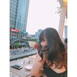 Meet your Posher, Kim phụng